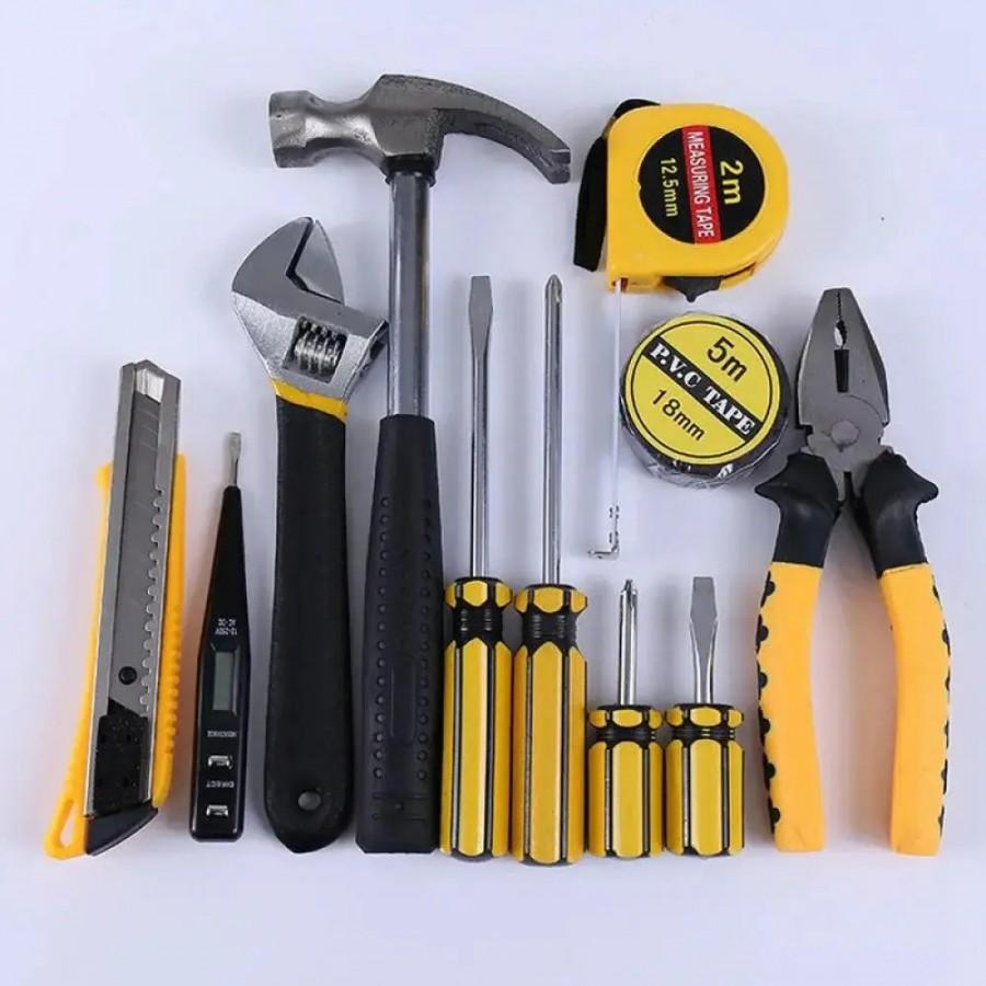 Набір інструментів на 12 предметів