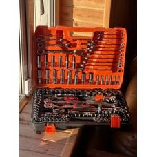 Набір інструментів на 151 предмет