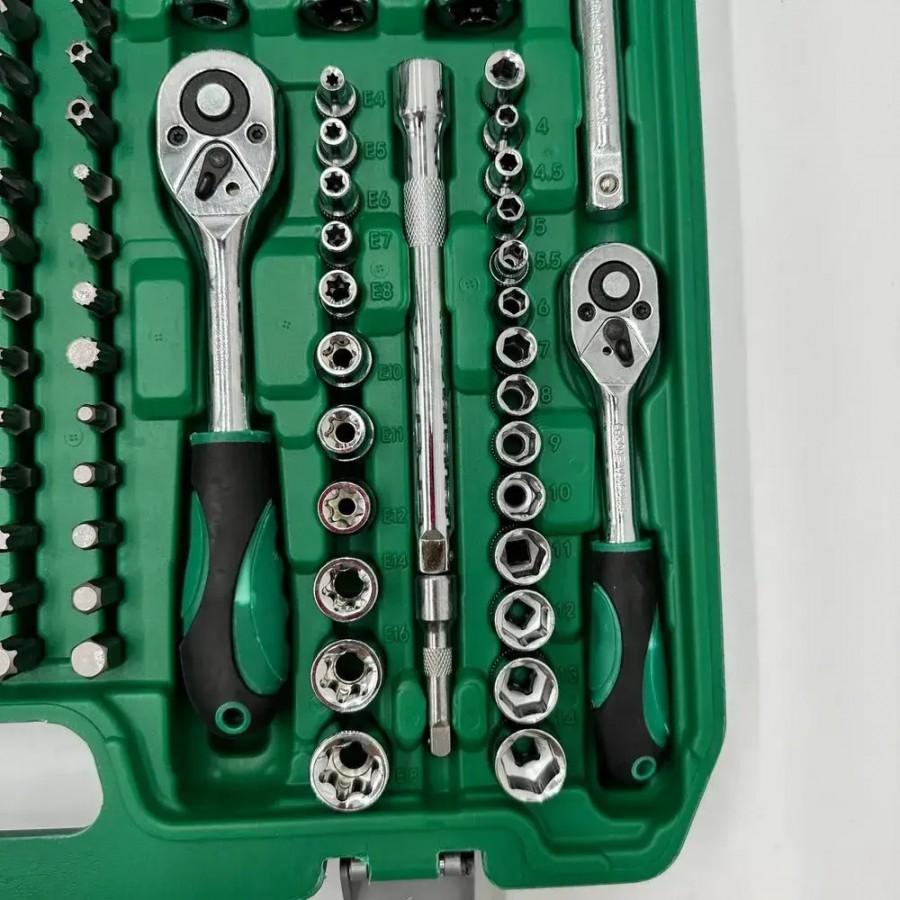 Набір інструментів на 216 предметів